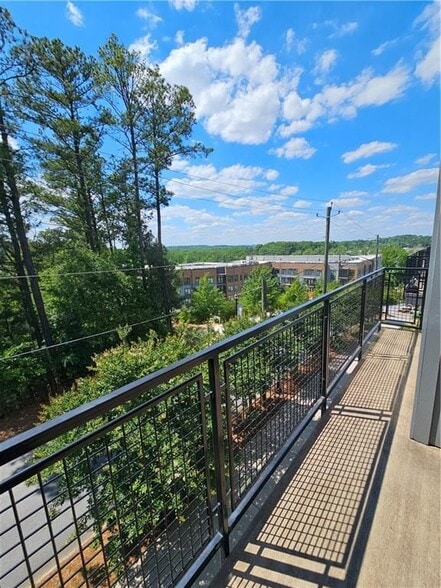 Building Photo - 1294 Longreen Ter NW