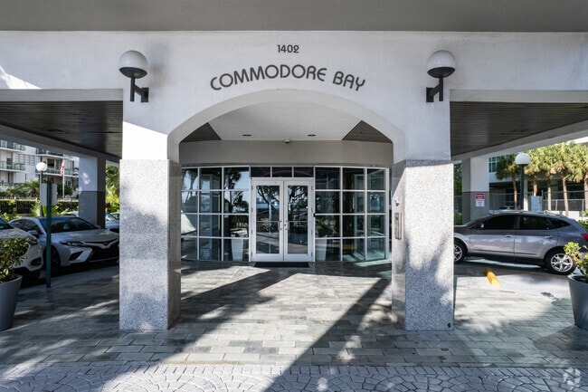 Entrance - Commodore Bay