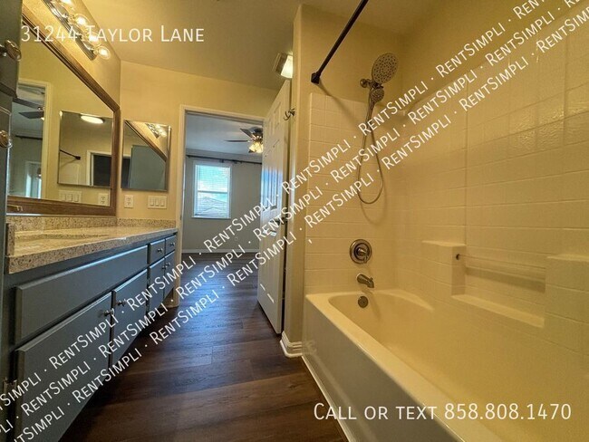 Building Photo - 31244 Taylor Ln