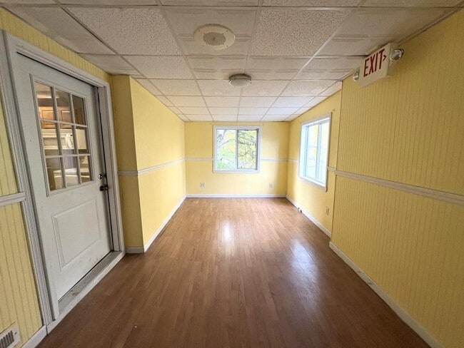 Building Photo - 7 Howe St