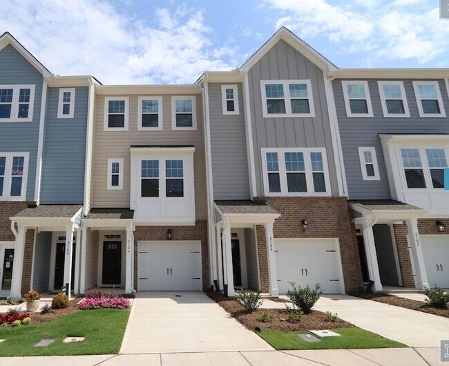 Building Photo - 1106 Harmony Trl