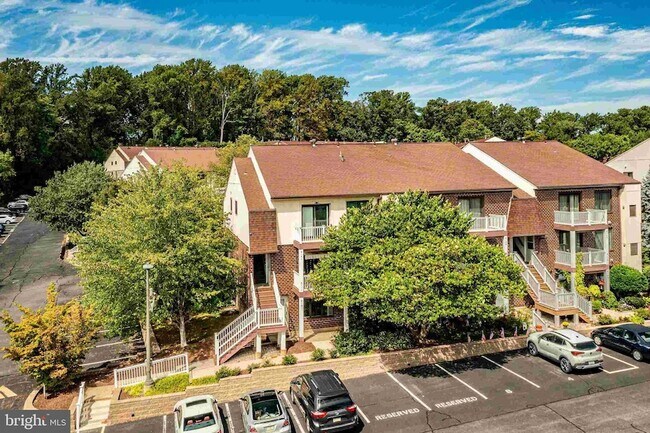 Primary Photo - 6101 Hilltop Dr
