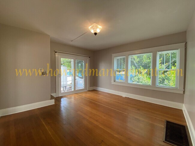 Building Photo - 00133CL