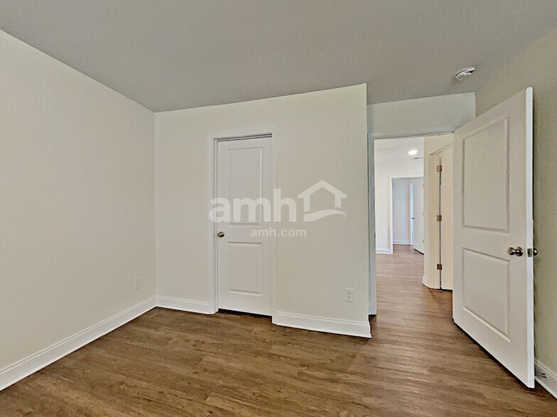 Building Photo - 311 Georgia Cir
