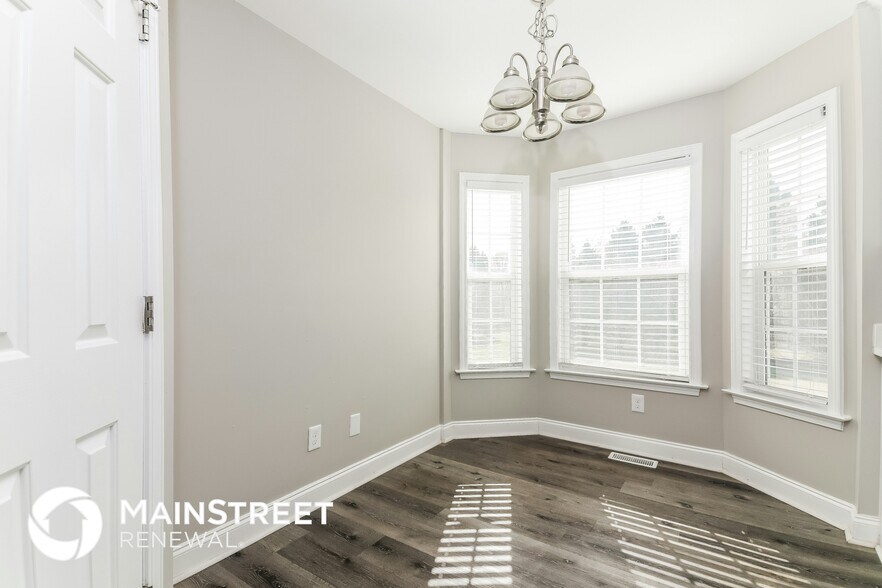 Building Photo - 18 Barrette Ln