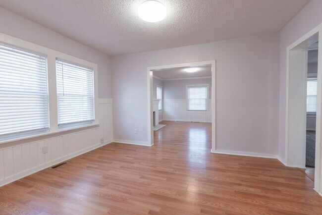 Building Photo - Available May 15!