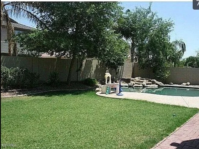 Building Photo - 6687 S Wilson Dr