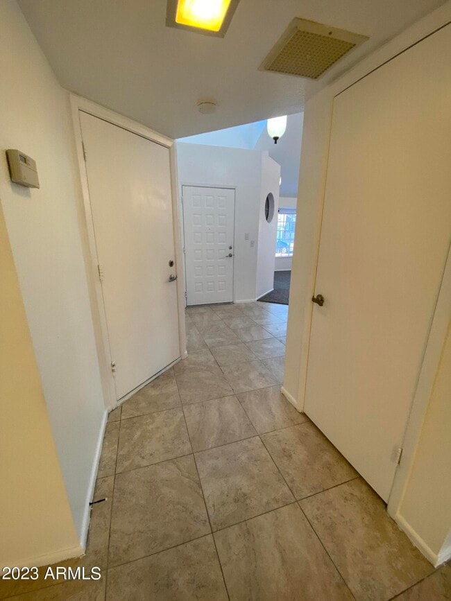 Building Photo - 7815 W Jenan Dr