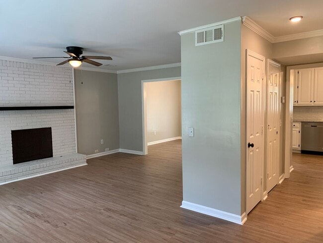 Building Photo - 5234 Wexford Ln