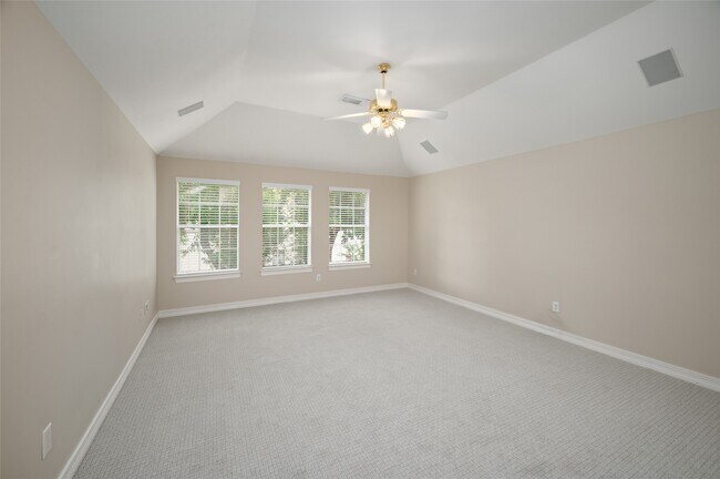 Building Photo - 4006 Chatham Ln