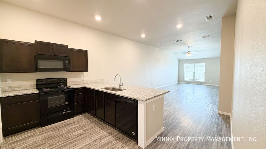 Building Photo - 1639 133rd St