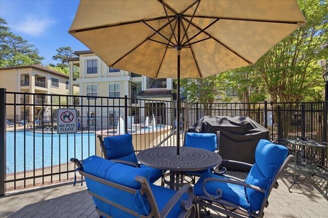 Building Photo - 3777 Peachtree Rd NE