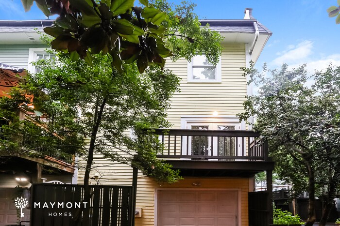 Building Photo - 701 N Poplar St