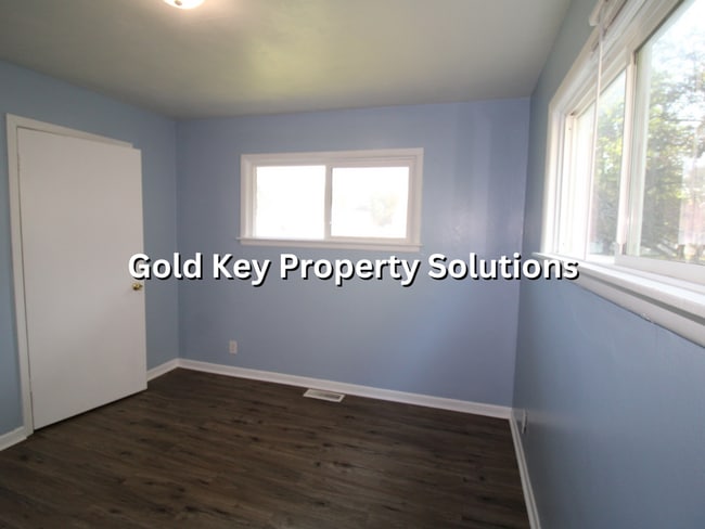 Building Photo - 3 BR 1 BA House in the Meadowbrook Area (S...