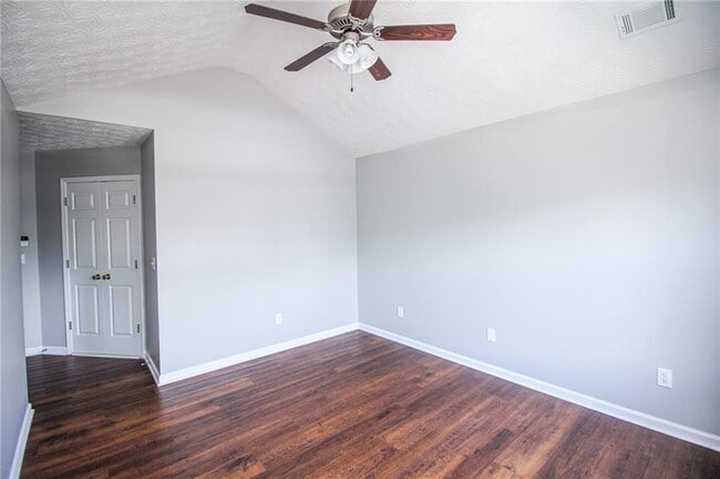 Building Photo - 6476 Portside Way