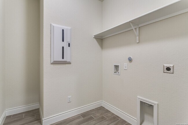 Building Photo - 27311 Gemstone Wy.