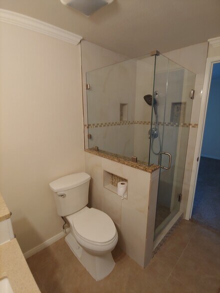 Building Photo - 16040 Leffingwell Rd