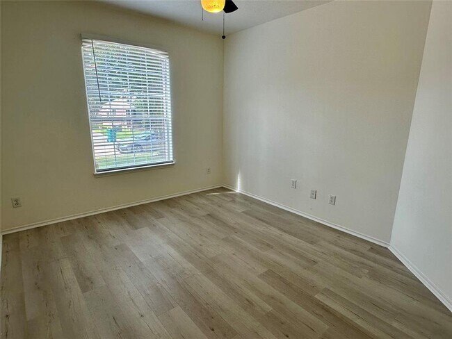Building Photo - 951 Doire Dr