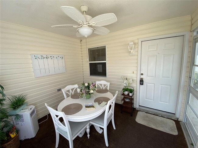 Building Photo - 1672 Duran Dr