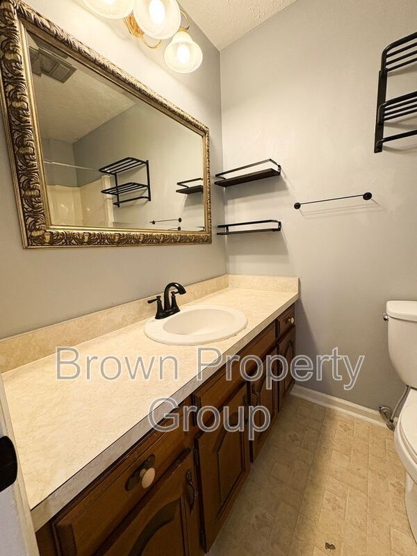 Building Photo - 657 Georgetown Cir