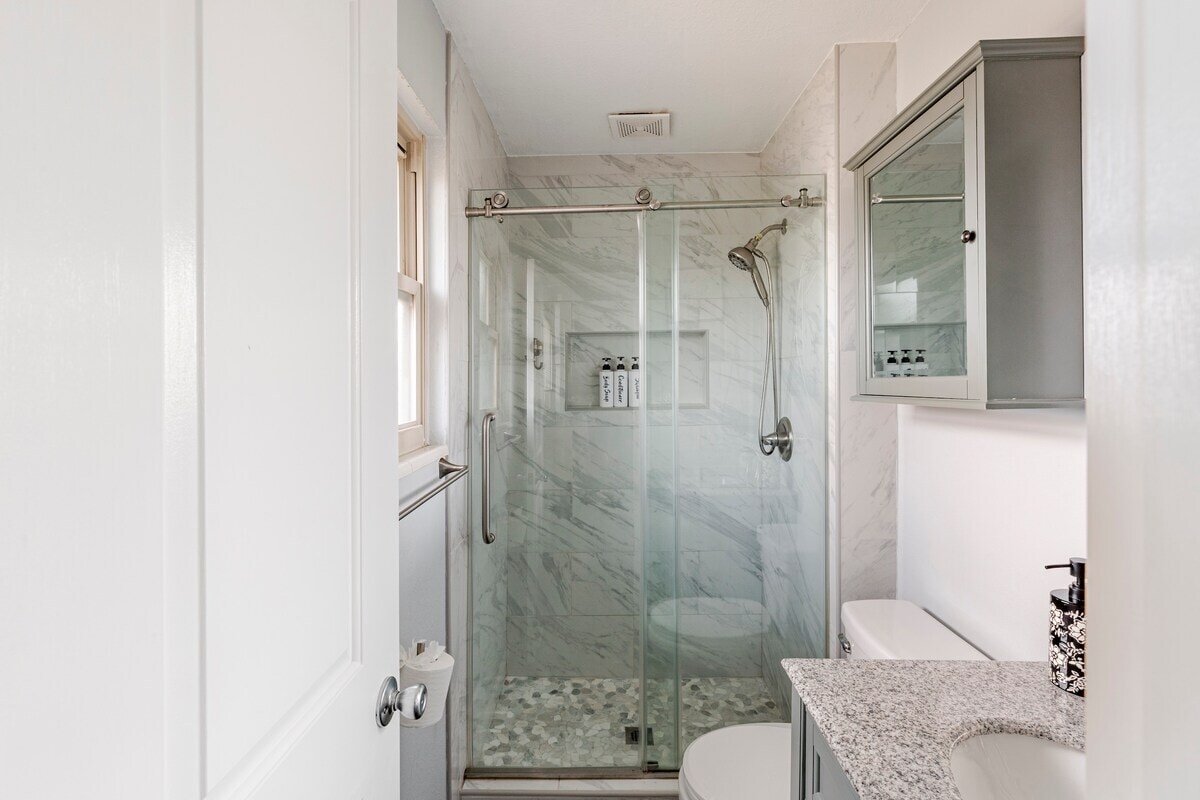 Building Photo - 6129 Wolff St