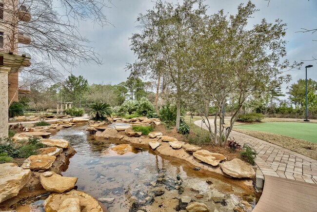 Building Photo - 400 Kelly Plantation Dr