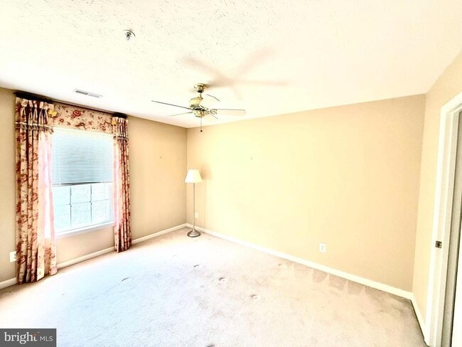 Building Photo - 3306 Woodspring Dr