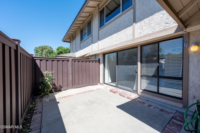 Building Photo - 28955 Oakpath Dr