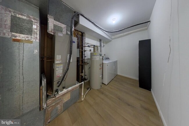 Building Photo - 4939 McFarland Dr