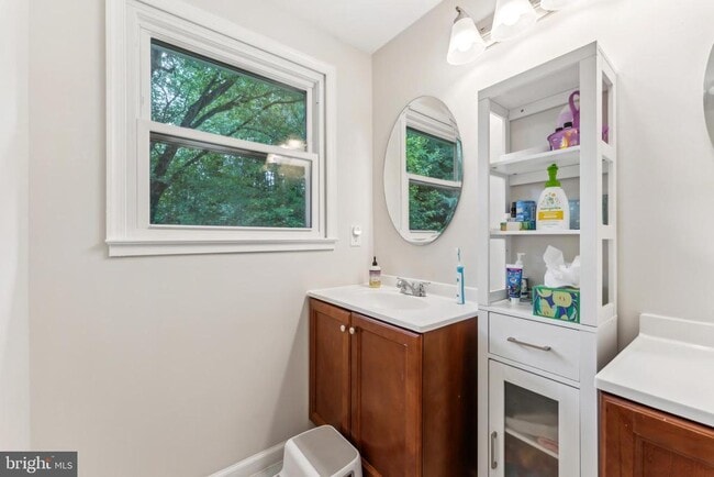 Building Photo - 9710 Muirfield Dr