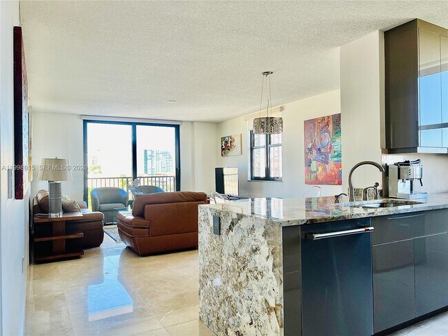 Building Photo - 651 Okeechobee Blvd