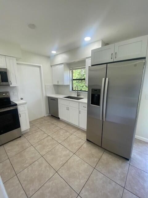 Building Photo - 1100 Cameo Cir