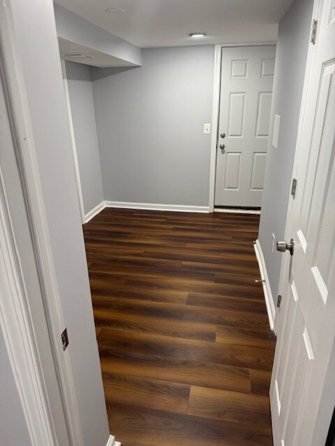 Building Photo - 2211 Vailthorn Rd