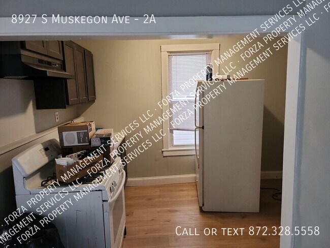 Building Photo - 8927 S Muskegon Ave