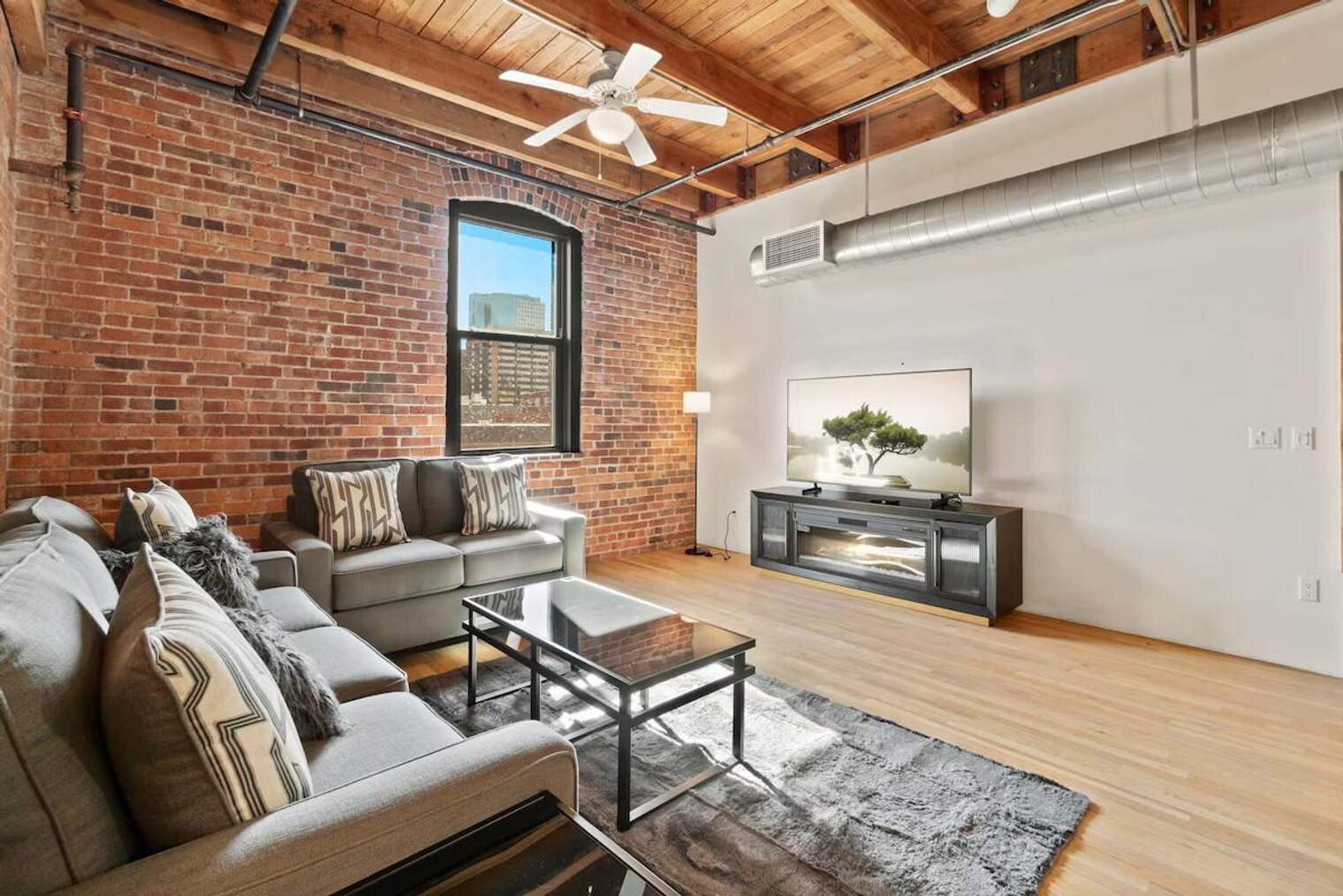 Building Photo - 1890 Wewatta St