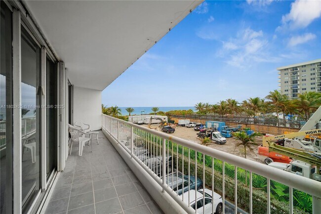 Building Photo - 9341 Collins Ave