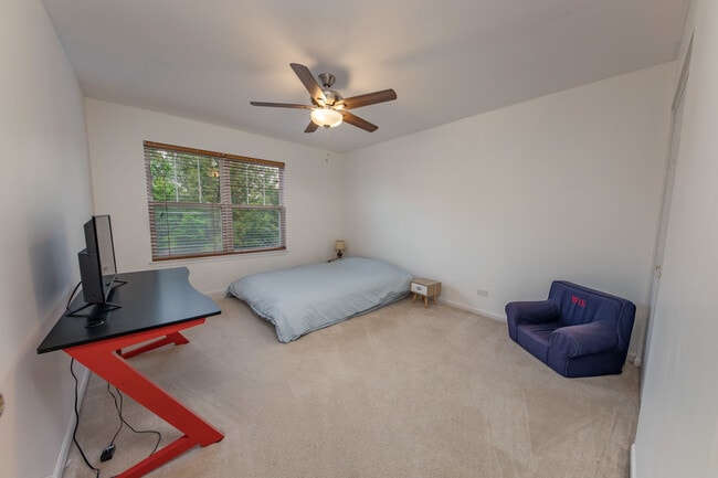 Building Photo - 2192 Fescue Dr