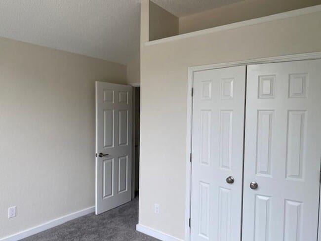 Building Photo - LOVELY 2 STORY IN GRAPEVINE! NOT EVEN 5 MI...