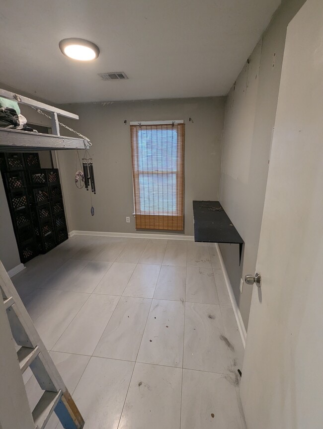 Building Photo - 4247 Windward Ln