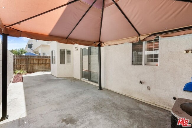 Building Photo - 15804 Crest Ln