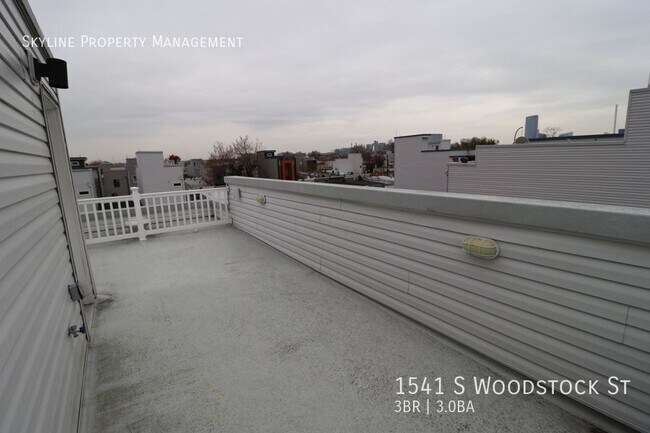 Building Photo - 1541 S Woodstock St