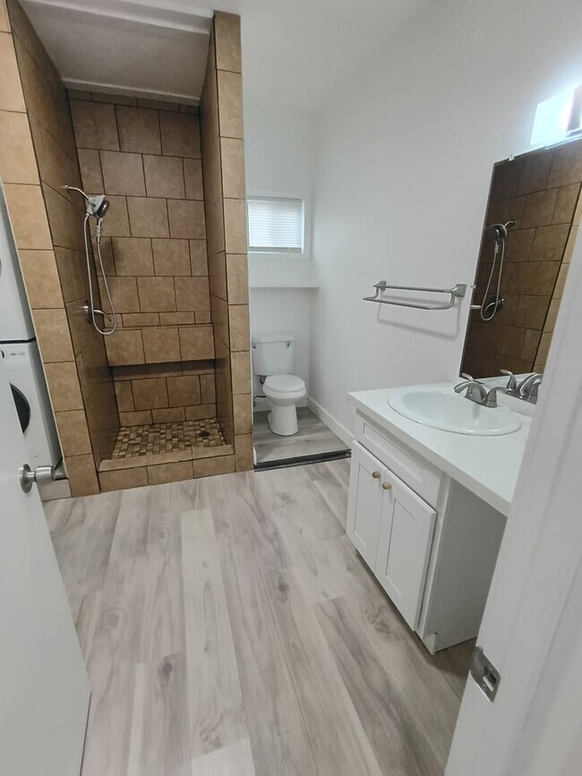 Building Photo - Upgraded 1 bedroom/1 bath in Beaumont!