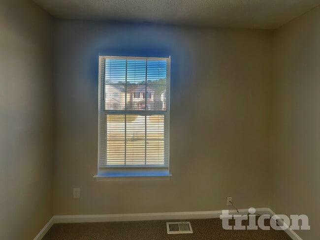 Building Photo - 3634 Silver Springs Ct