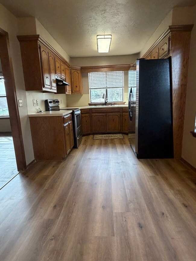 Building Photo - 418 Britton Ct