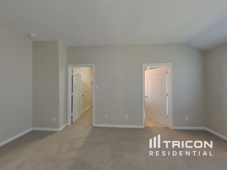 Building Photo - 5115 Badland Beacon