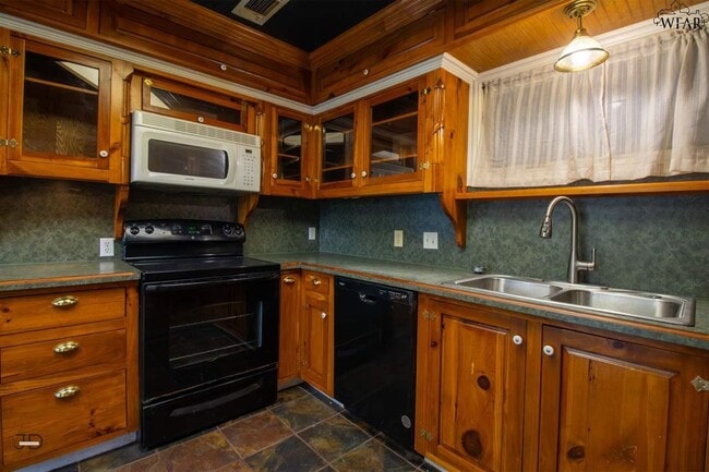 Building Photo - 4304 Wynnwood Dr