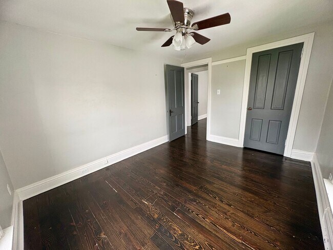 Building Photo - 3 Bedroom House Available in Hershey!