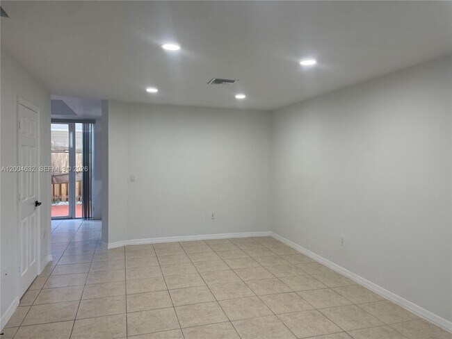 Building Photo - 8423 NW 138th Terrace