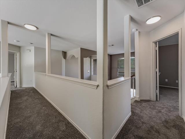 Building Photo - 6 Brairwood Ct