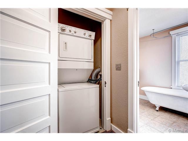 Building Photo - 117 Elati St Unit #2